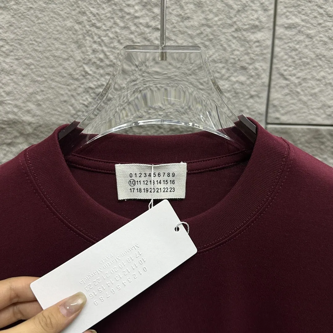 MM 6 * 2025 New Arrival mm 6 Classic T Same Style. ：White Black Red Size： S （90-130 ） M （120-150 ） L （140-165 ） XL （160-180 ） XXL （180-210 ）